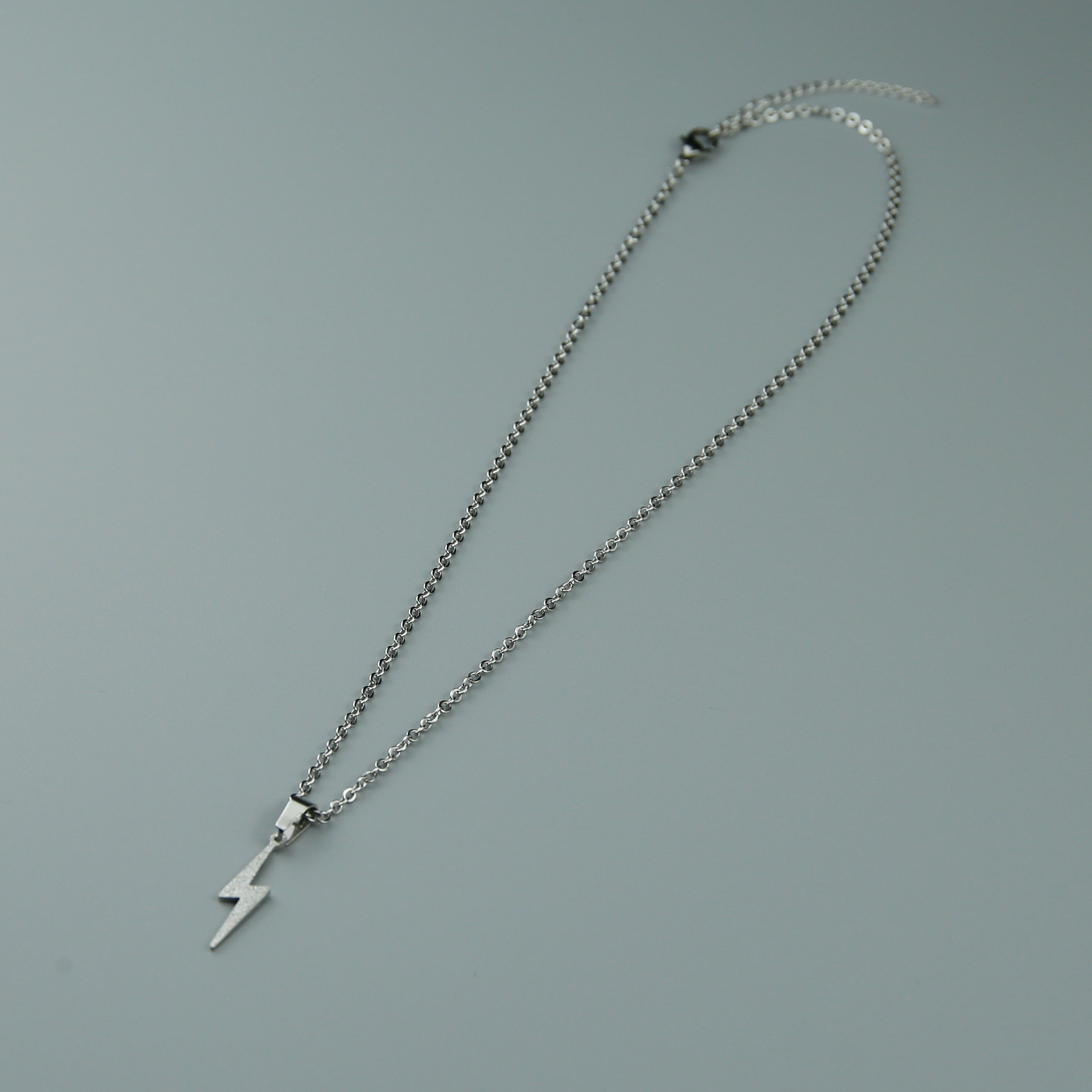 Frosted Lightning Halskette - Element Juwelier